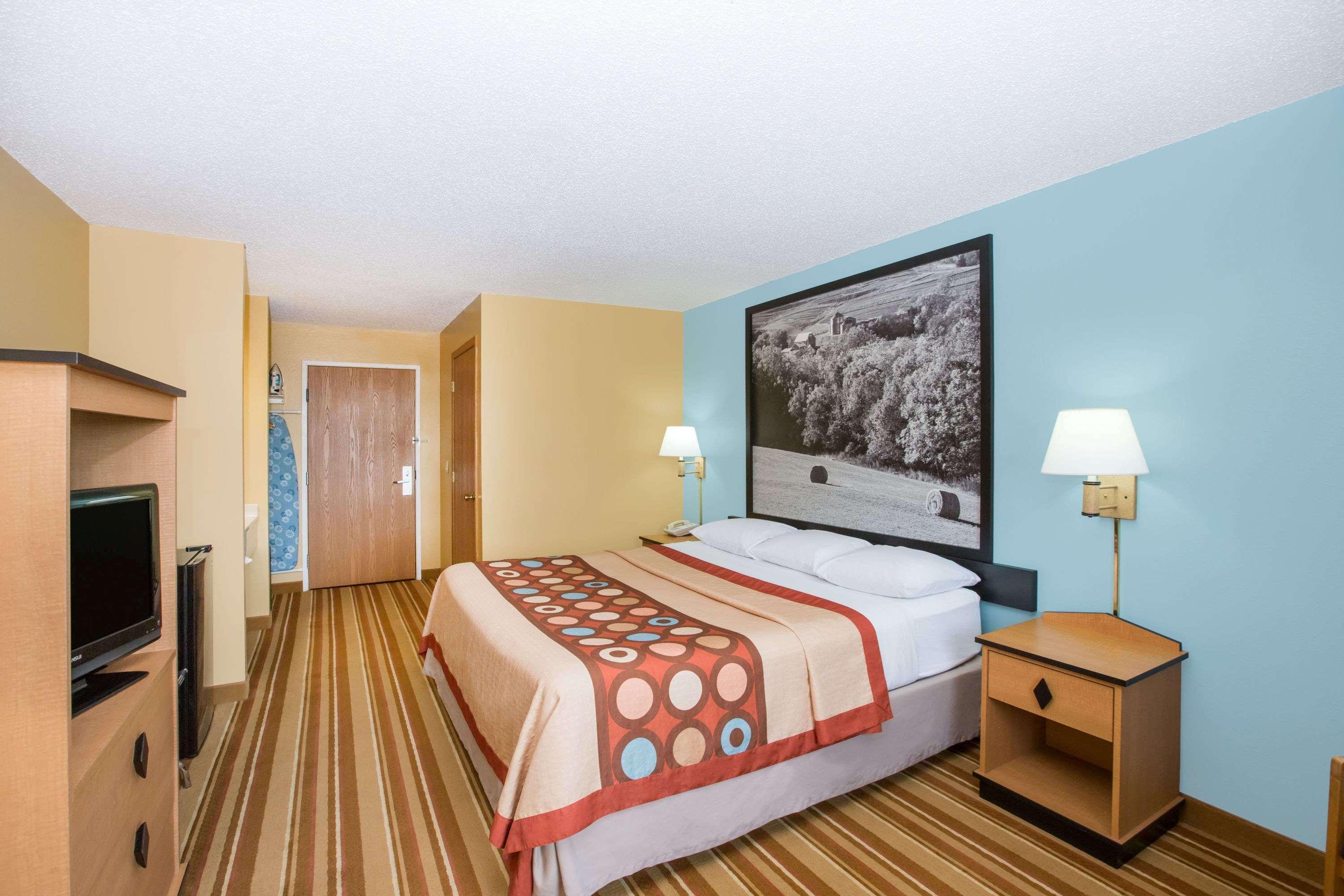 Super 8 by Wyndham Clarinda Motel Bagian luar foto