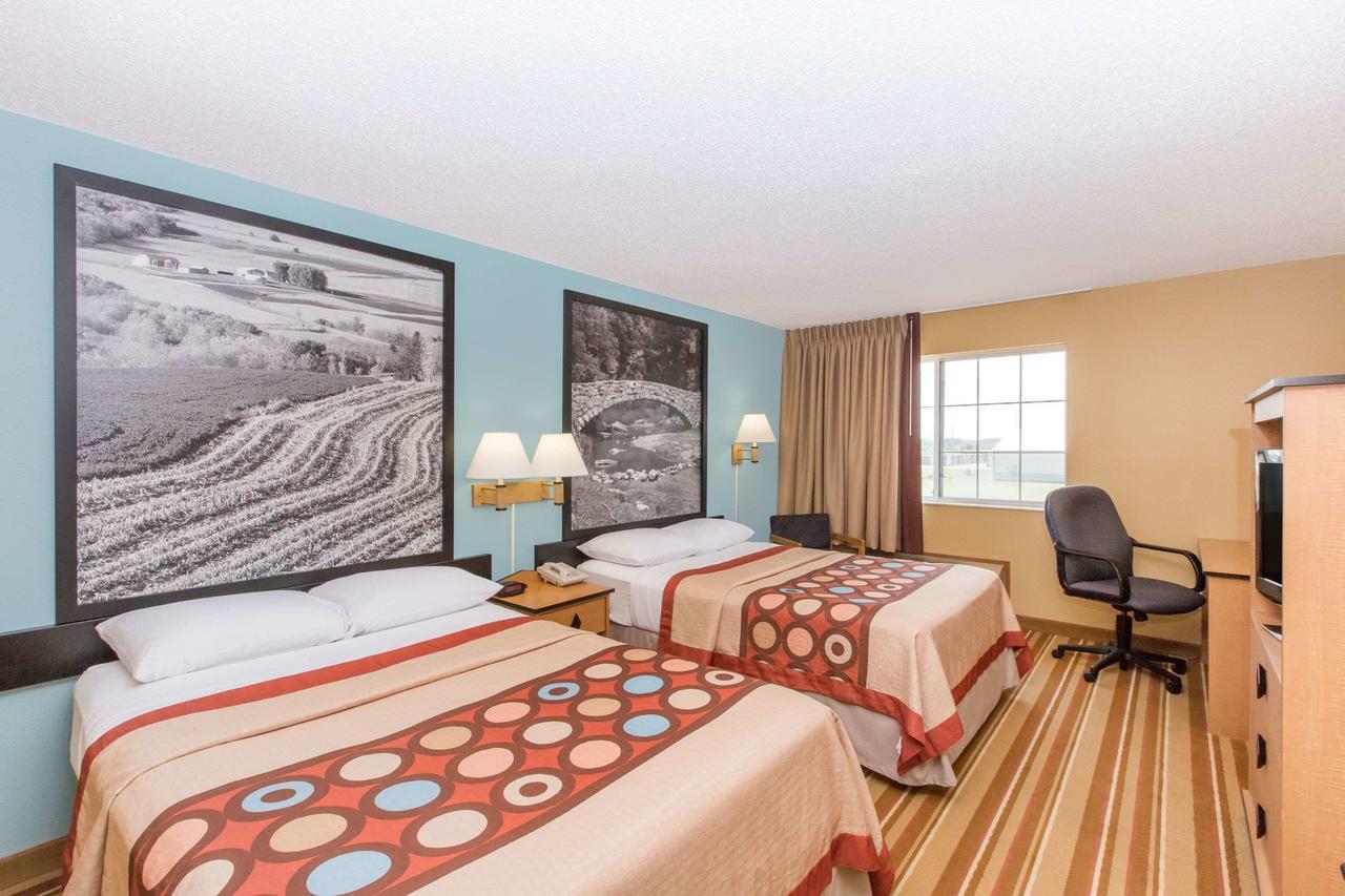Super 8 by Wyndham Clarinda Motel Bagian luar foto